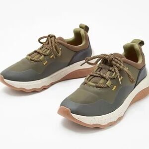 Clarks Jaunt Lace Sneakers Womens Dark Olive